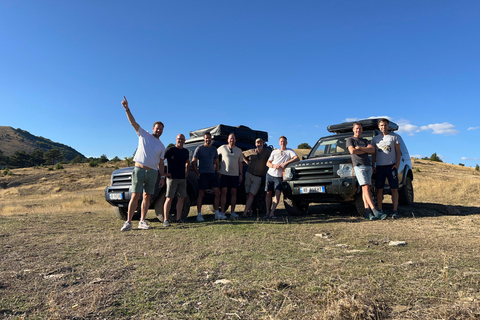 Tirana : visite privée en SUV et montagne de DajtiTirana : excursion privée en SUV et visite du mont Dajti