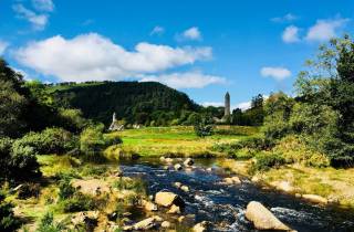 Dublin: Ganztägige Wicklow Mountains Tour mit Besuch von Glendalough