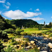 Dublin: Full-Day Wicklow Mountains Tour w/ Glendalough Visit