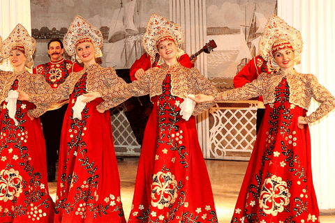 Nikolaevsky Palace: Folklore Show with Snacks and Drinks