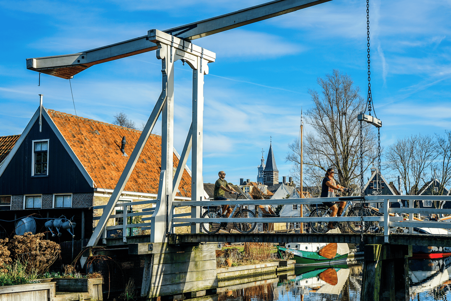 Volendam: E-Bike Rental including Highlights-Routes