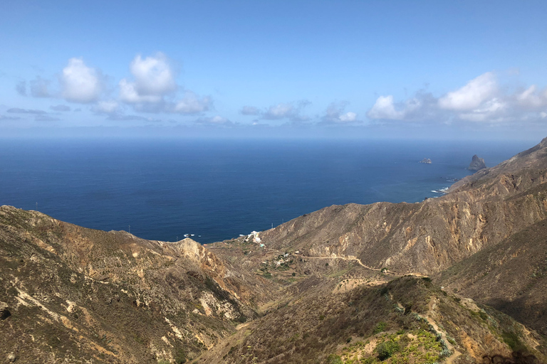 Ténérife : visite de Santa Cruz, La Laguna et TagananaSanta Cruz - La Laguna - Taganana depuis la zone sud