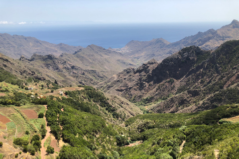 Ténérife : visite de Santa Cruz, La Laguna et TagananaSanta Cruz - La Laguna - Taganana depuis la zone sud