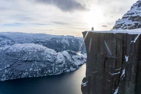 guided preikestolen pulpit rock winter/spring hike