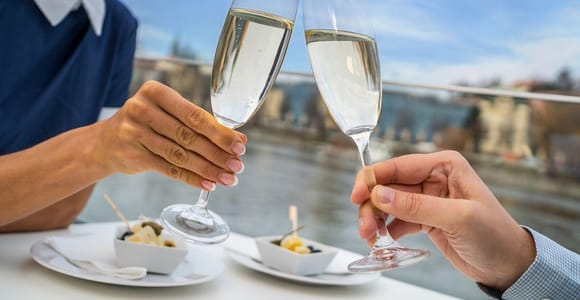 Prague: Evening Vltava River Eco Cruise with Prosecco