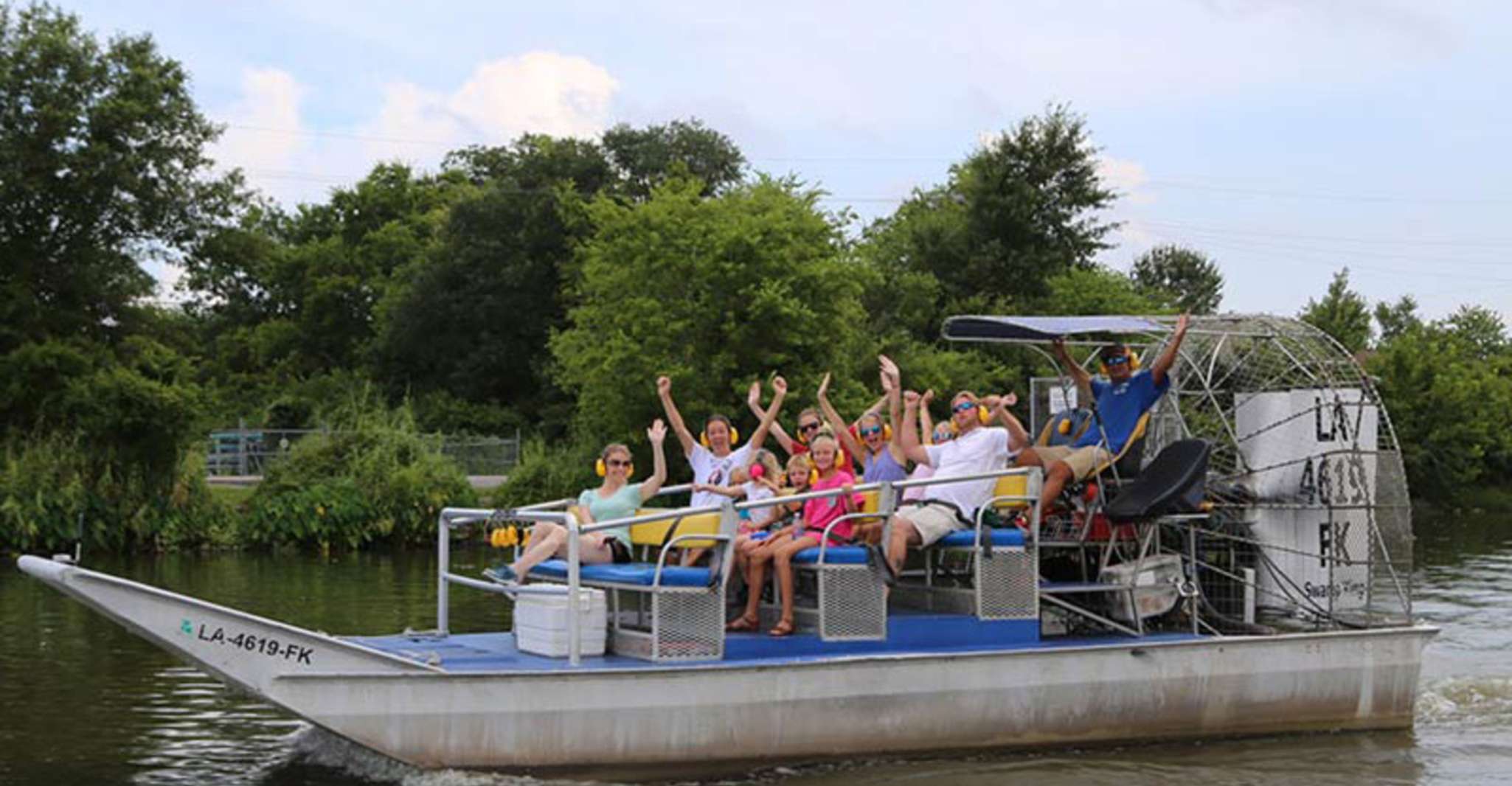 New Orleans, High Speed 16 Passenger Airboat Ride - Housity