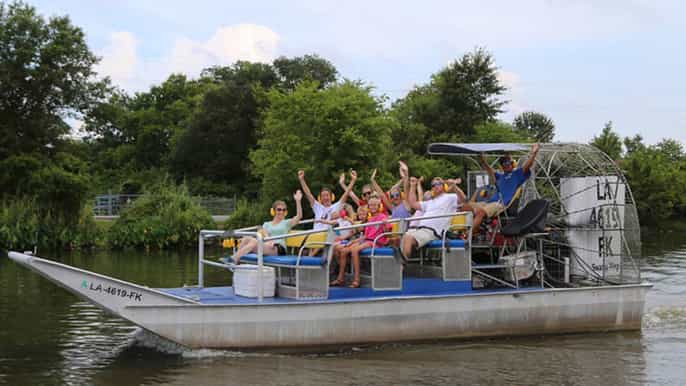 new orleans high speed 16 passenger airboat ride