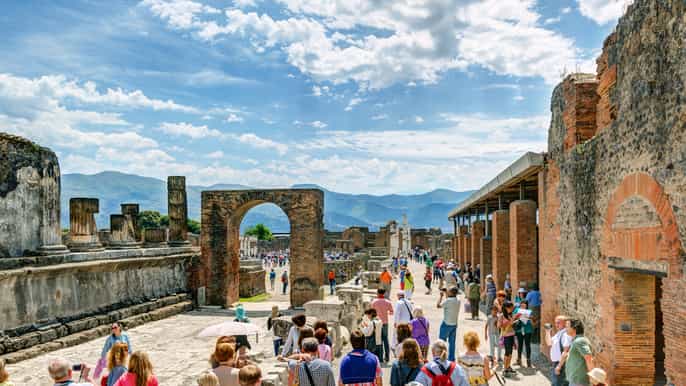 explore pompeii capri fullday private tour from naples