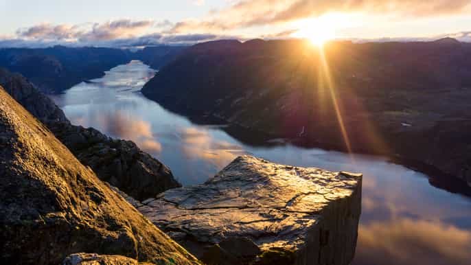 preikestolen (rocha do púlpito) caminhada guiada do nascer do sol