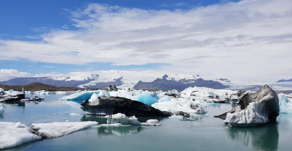 Reykjavík: 2-Day Tour with Icebergs, Glaciers & Waterfalls