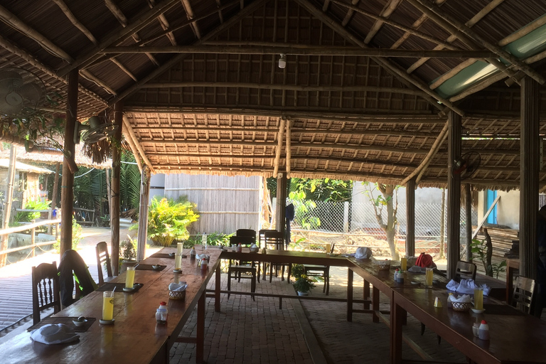 Aula de culinária ecológica, passeio de cruzeiro, barco de cestas de Hoian/DananDe Hoi An