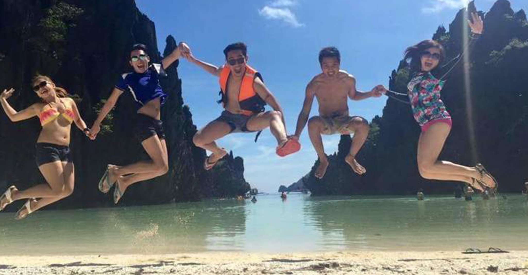 El Nido, Island Hopping Tour A Lagoons and Beaches - Housity