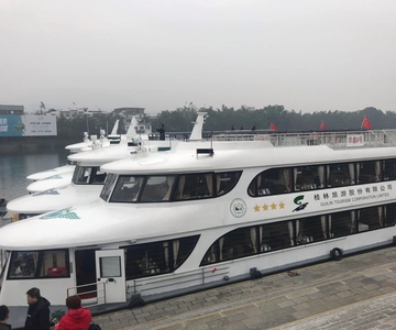 From Guilin: 4 Star Luxury Li River Cruise with Buffet Lunch