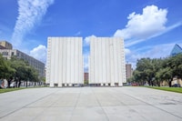 Dallas, JFK Assassination and Sixth Floor Museum Tour - Housity