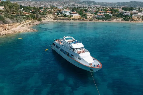 Från Pafos: Ocean Flyer VIP-kryssning - endast för vuxna
