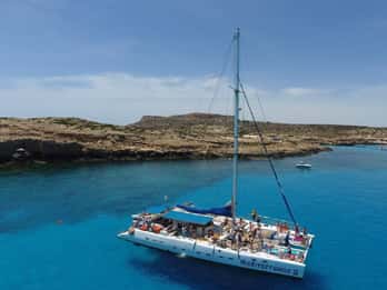 Fra Protaras: Katamarancruise til Den blå lagune