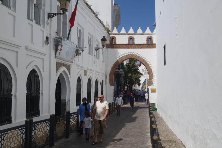 Tamuda Bay: Tetouan and Chefchaouen Day Trip with Guide guide in Spanish