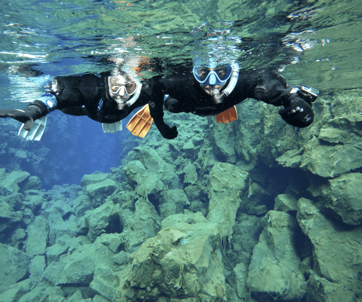Silfra: Fissure Snorkeling Tour with Underwater Photos