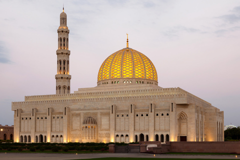 Mascate: tour della Gran Moschea, suq, musei e il forteMascate: tour privato della città di mezza giornata