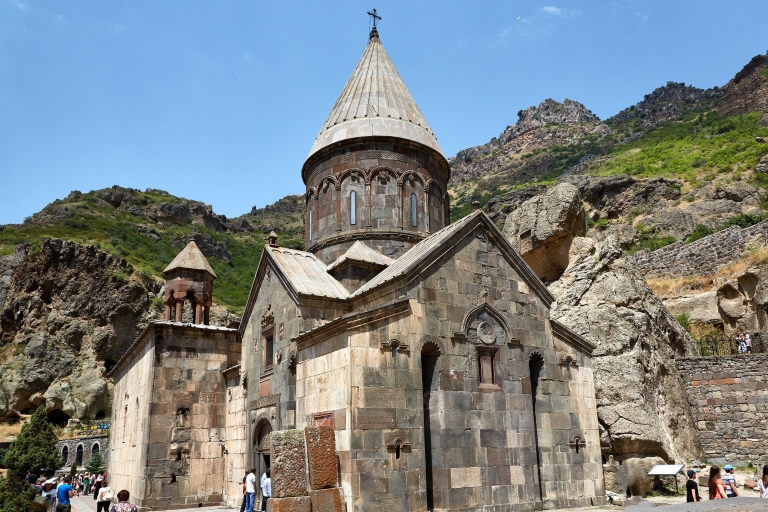 D'Erevan: excursion d'une journée à Garni et Geghard avec cours de pâtisserie