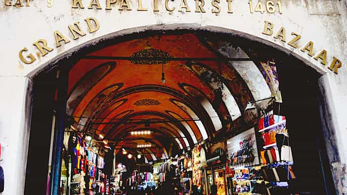 istanbul grand bazaar shopping experience with a local