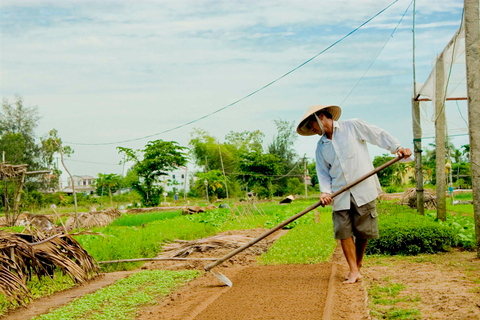 Hoi An: Cooking Class with Farm Trip and Herbal Massage