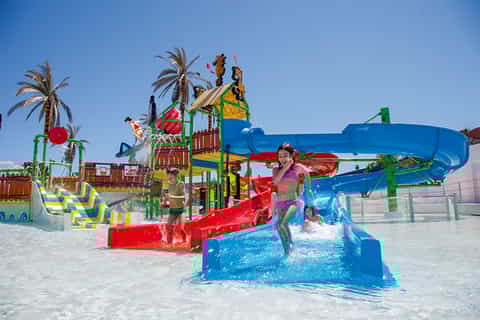 Lagoa: Slide & Splash Water Park Entrance Ticket