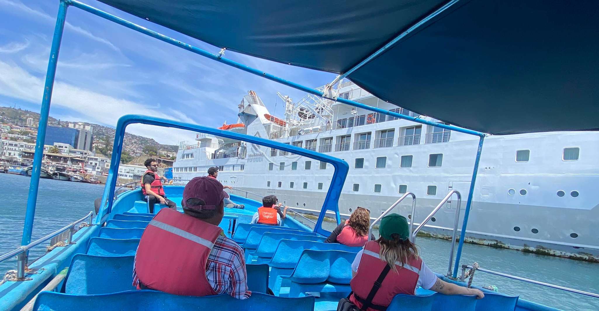 Valparaíso, Tour en Lancha por la Bahía - Housity