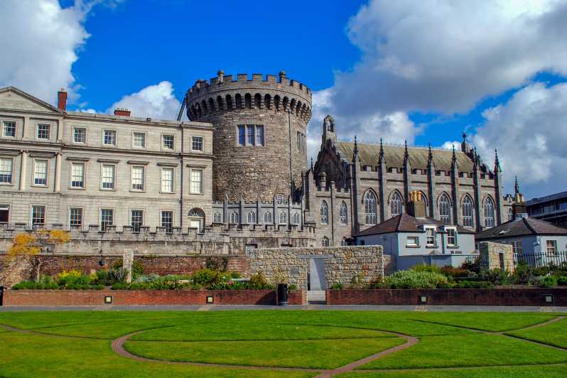 Forbi-køen-omvisning av Kellsboken og Dublin slott