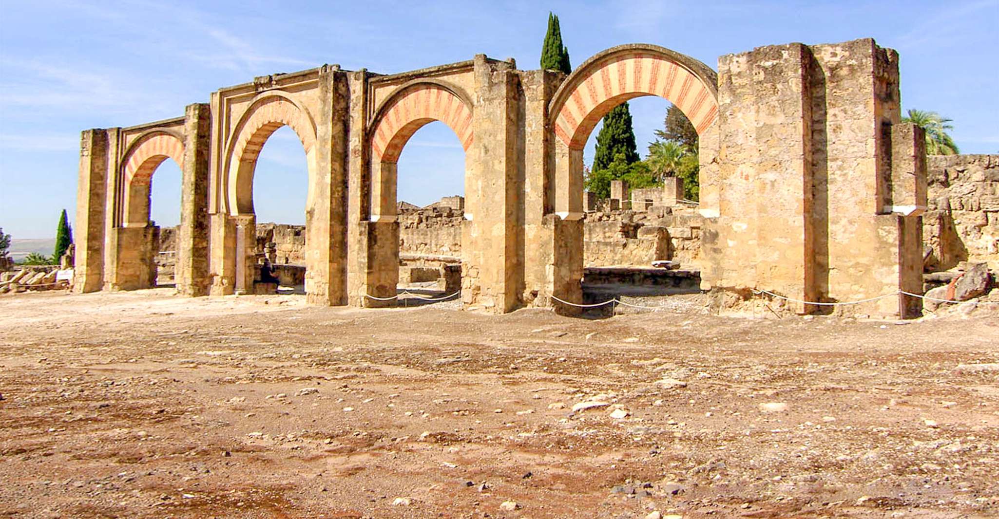 Córdoba, Guided Tour of Azahara Medina - Housity