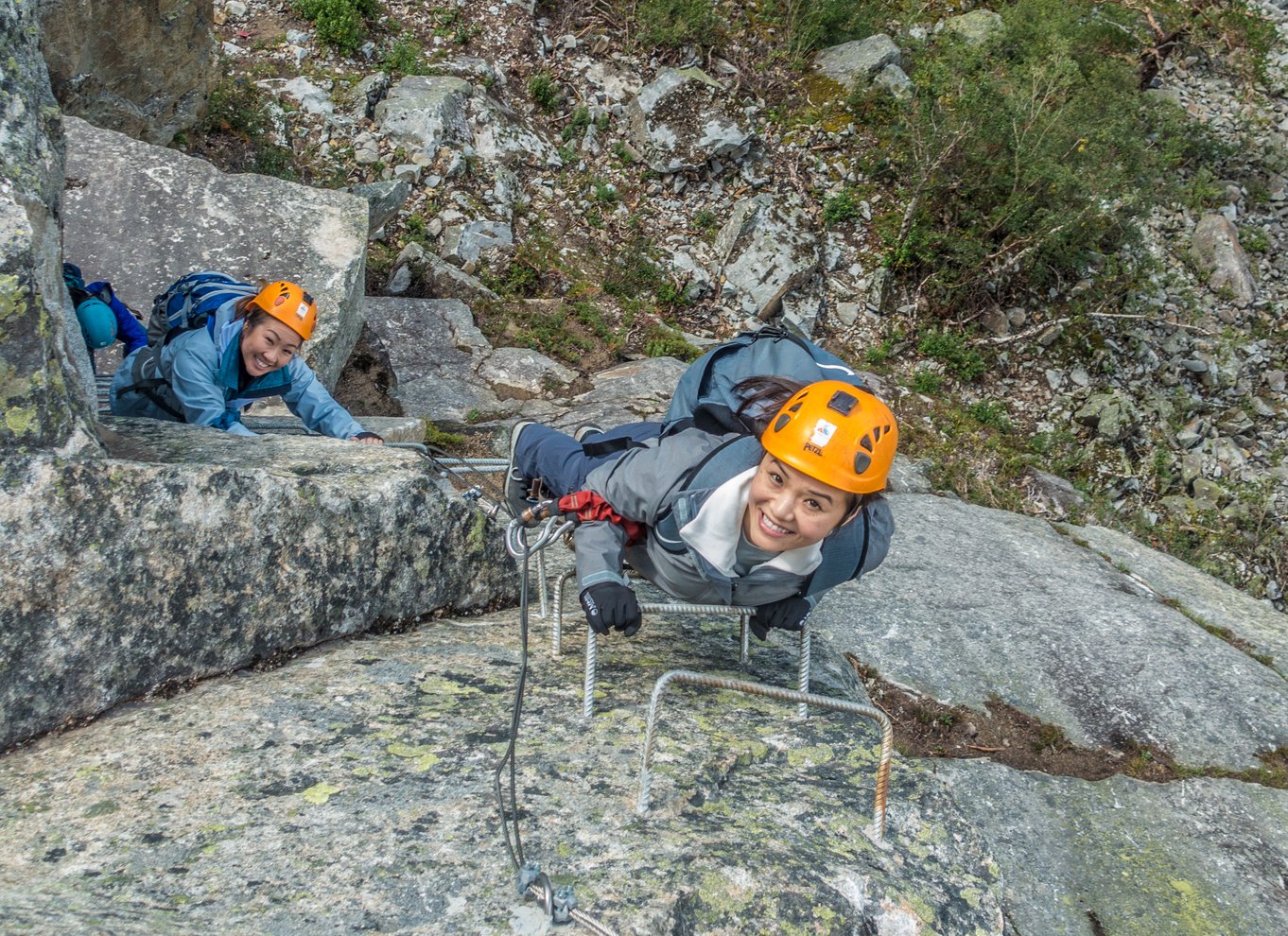 Odda: Heldagstur til Trolltunga med vandring og klatring