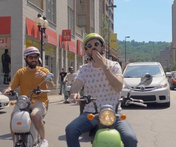 3-Hour Scooter Sightseeing in Montreal