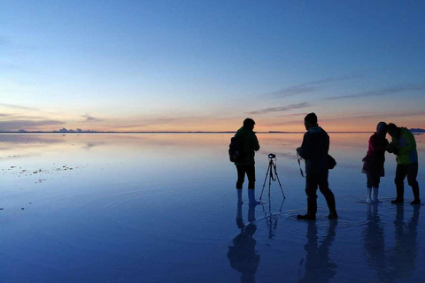 Salar de Uyuni: Pôr do sol e estrelas noturnas