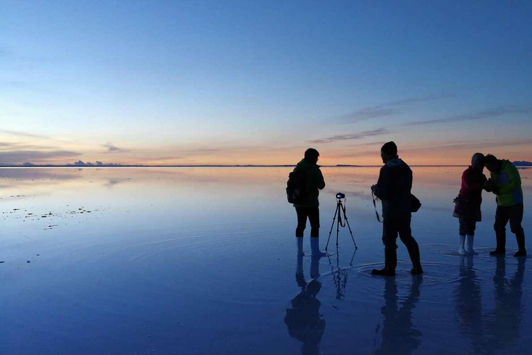 Uyuni Salt Flats: Solnedgång + nattstjärnor