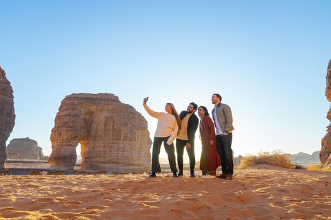 Medina: Al Ula &amp; Hegra UNESCO Site Day Trip with Lunch