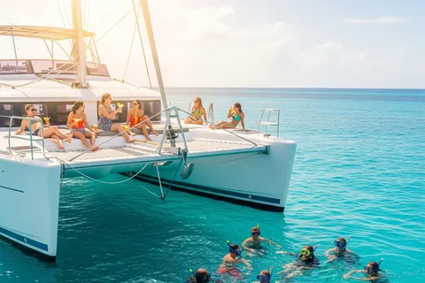 Miami: Key West with Catamaran Tour, Drinks, and Free Time