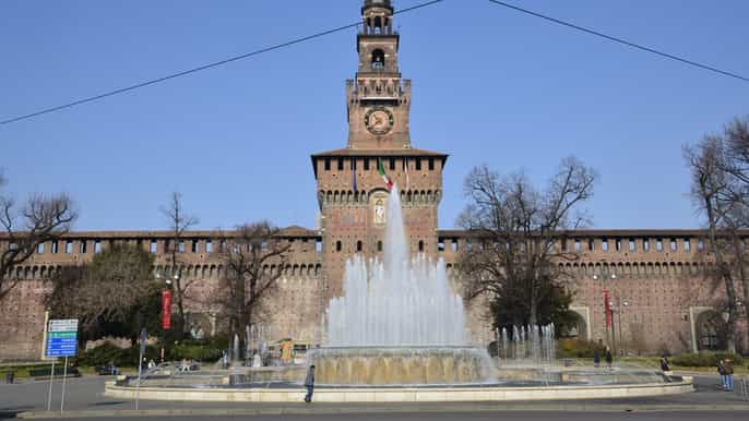 milan sforza castle express guided tour