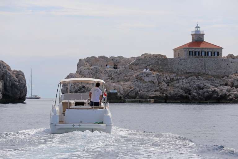 Dubrovnik : Visite privée des îles Elaphites en bateau à moteurDubrovnik : Excursion privée d'une journée entière en hors-bord dans les îles Elaphites