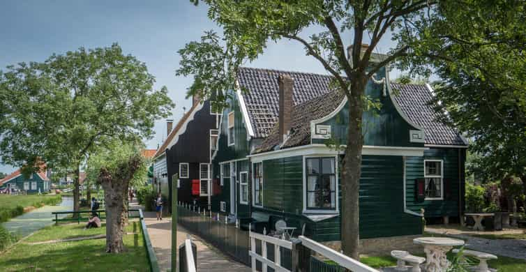 From Amsterdam: Zaanse Schans Shuttlebus and Walking Tour | GetYourGuide