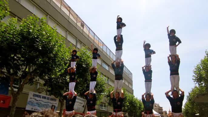 wine and cava tasting human towers tradition day tour