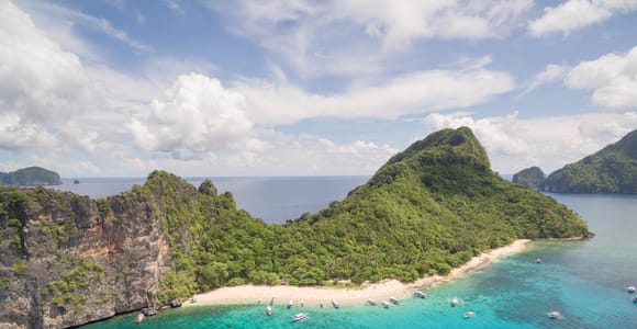 El Nido Island Hopping Tour C: Hidden Beaches & Shrine
