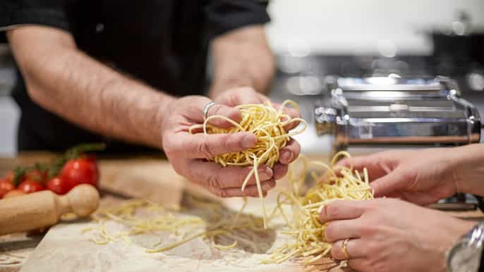 Venecia: elaboración de pasta fresca en un apartamento privado veneciano