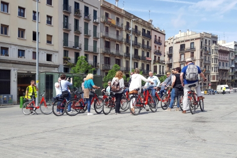 Barcelone : Tour à vélo de 3 heures avec tapas espagnolesBarcelone : 3,5 heures de visite à vélo avec des tapas espagnoles