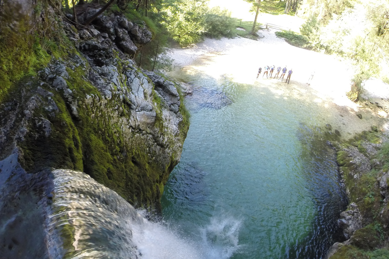 Bled: Exclusief canyoning-avontuur van 3 uur op het meer van Bled