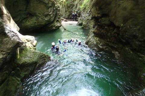 Bled: Exclusief canyoning-avontuur van 3 uur op het meer van Bled