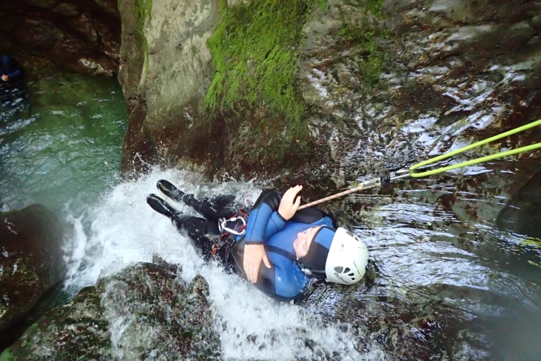 Bled : Aventure exclusive de 3 heures de canyoning au lac de Bled