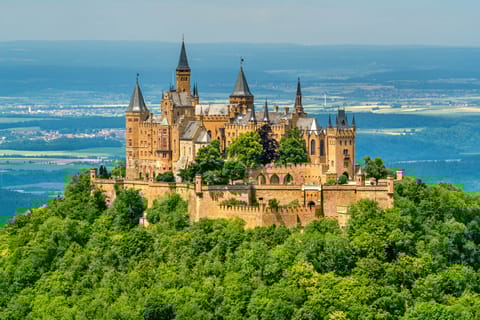 Hohenzollern Castle: Full-Day Tour from Frankfurt