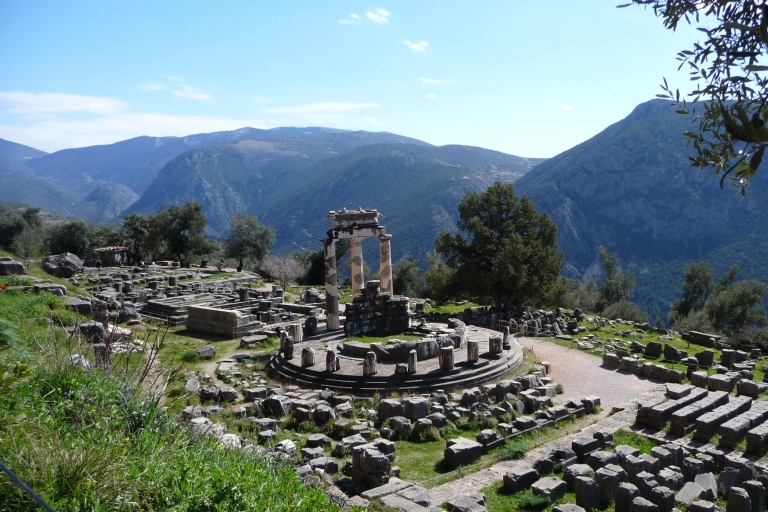 From Athens: Private Road Trip to Delphi Tour from Piraeus Port