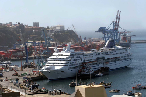 Depuis Santiago : Transfert privé vers l&#039;embarcadère de San AntonioDe San Antonio à Santiago