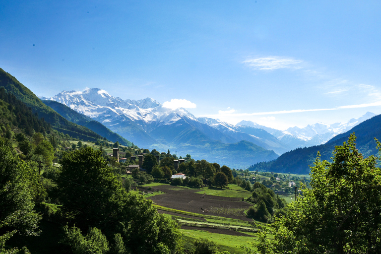 Svaneti Towers Privérondleiding naar Mestia, Hatsvali, UshguliPrivé 4-daagse Svaneti-tour met accommodatie + ontbijt